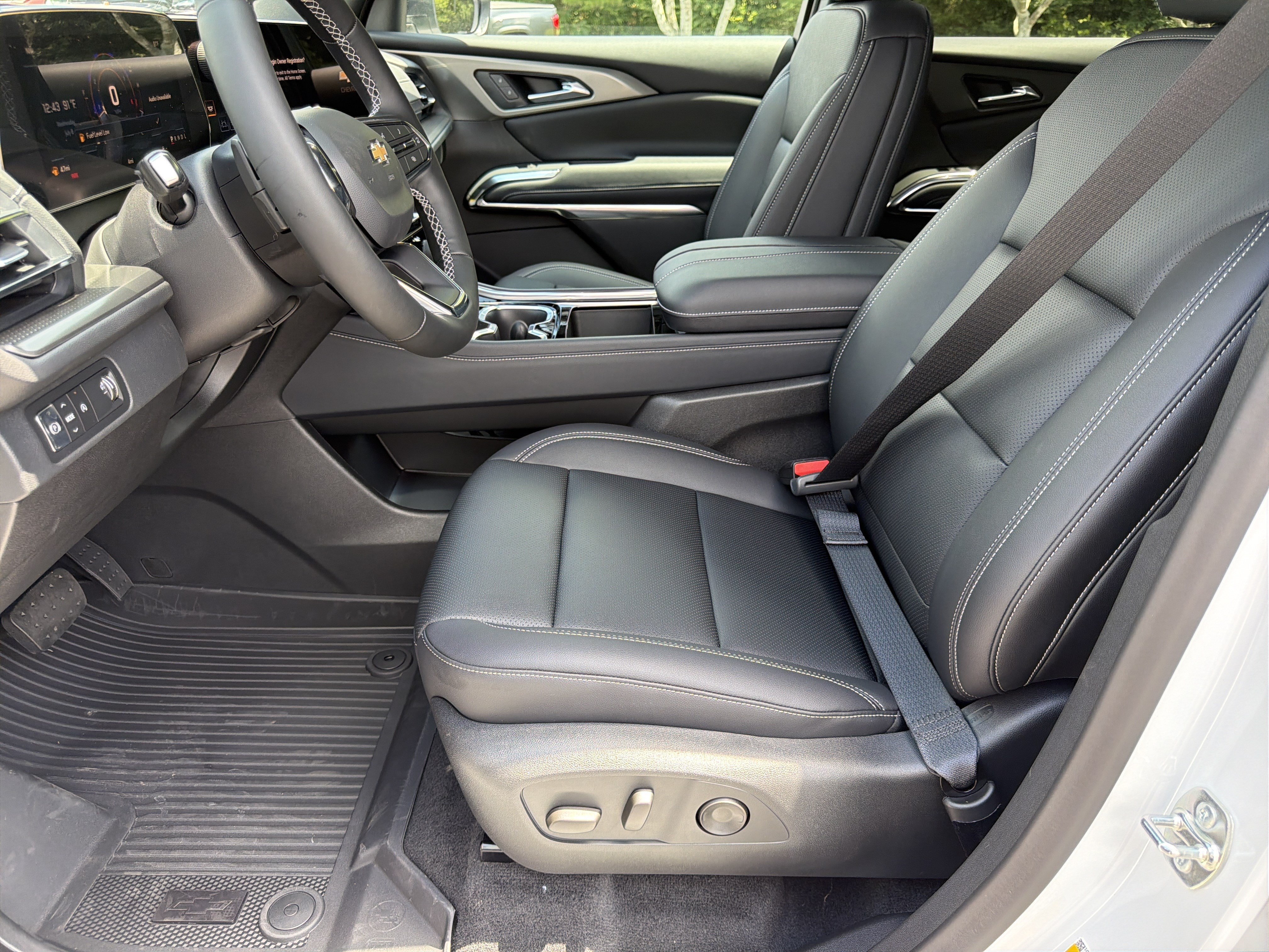 2026 Chevrolet Traverse LT - Photo 9