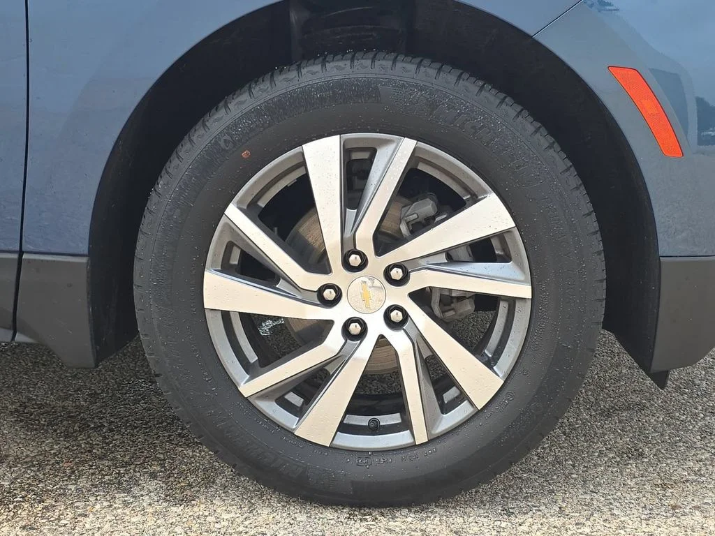 Used 2024 Blue Chevrolet Premier image 34