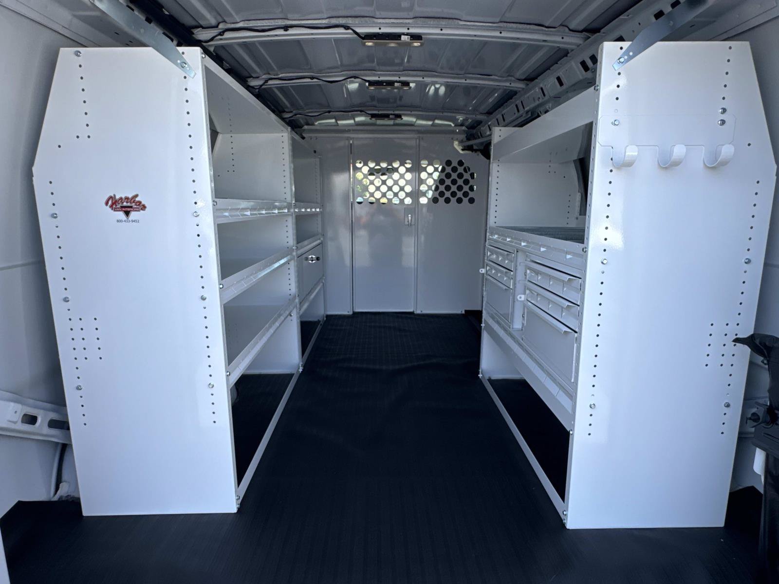 2025 GMC Savana Cargo Work Van - Photo 20