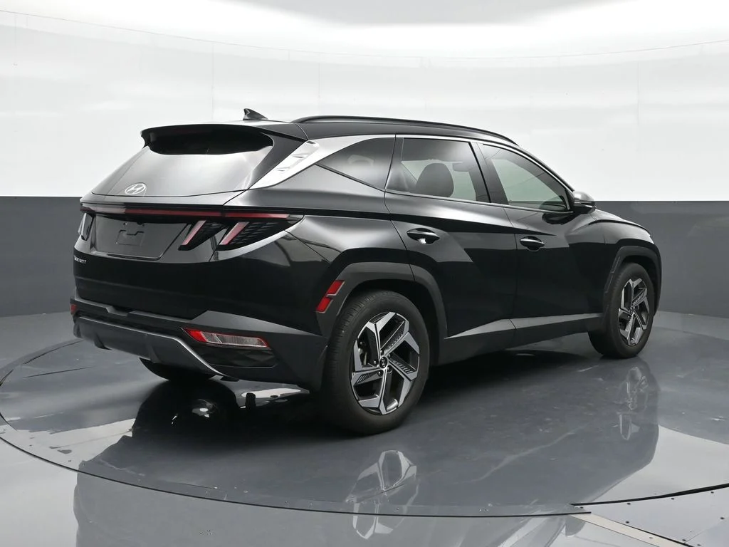 Used 2024 Black Hyundai Limited image 5