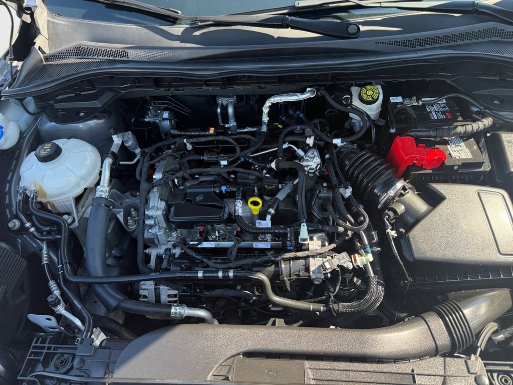 Used 2022 Gray Ford SE image 13