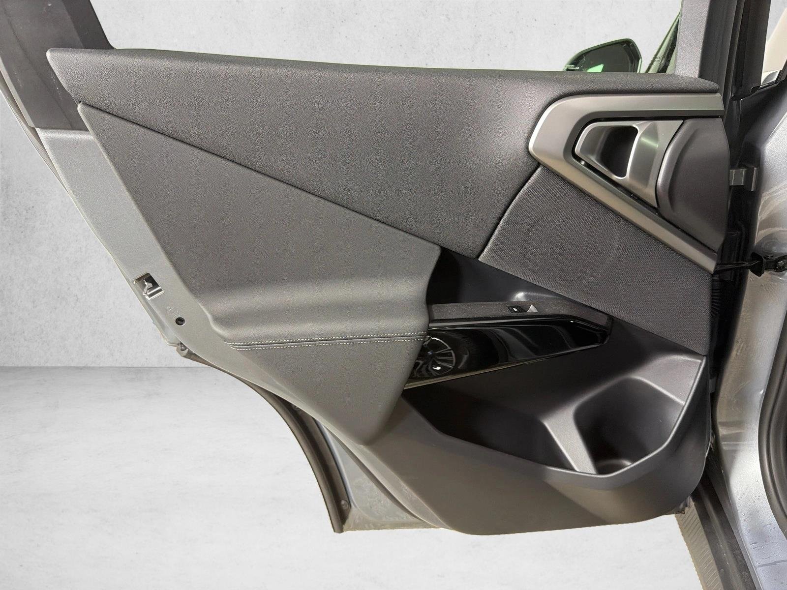 Used 2026 Skyscraper Grey Metallic BMW 30 xDrive image 23