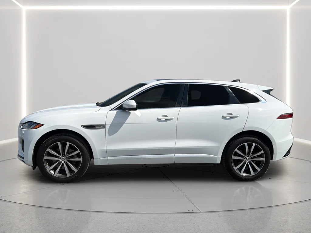 Used 2025 White Jaguar P250 R-Dynamic S image 13