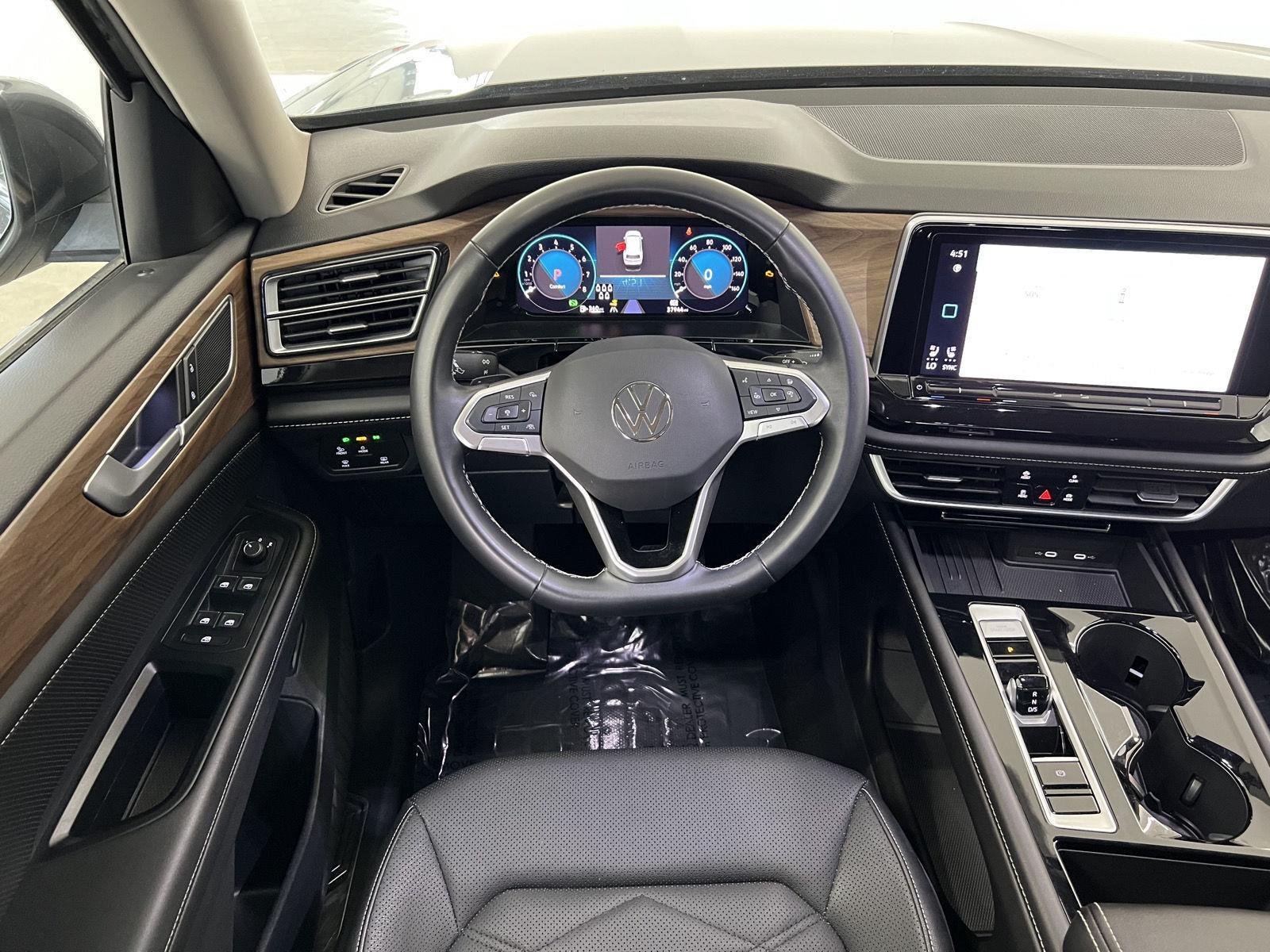 2025 Volkswagen Atlas SE w/Tech - Photo 27