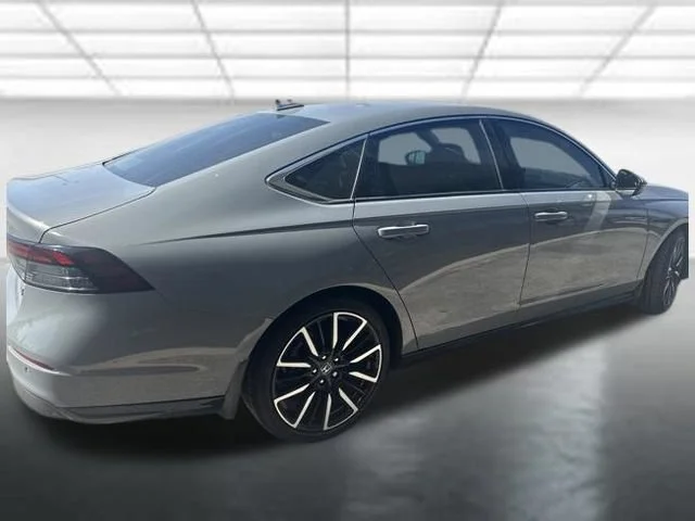 Used 2025 Gray Honda Touring image 4