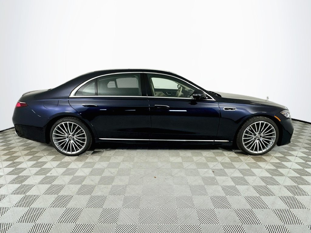 New 2027 Blue Mercedes-Benz S 580 image 8
