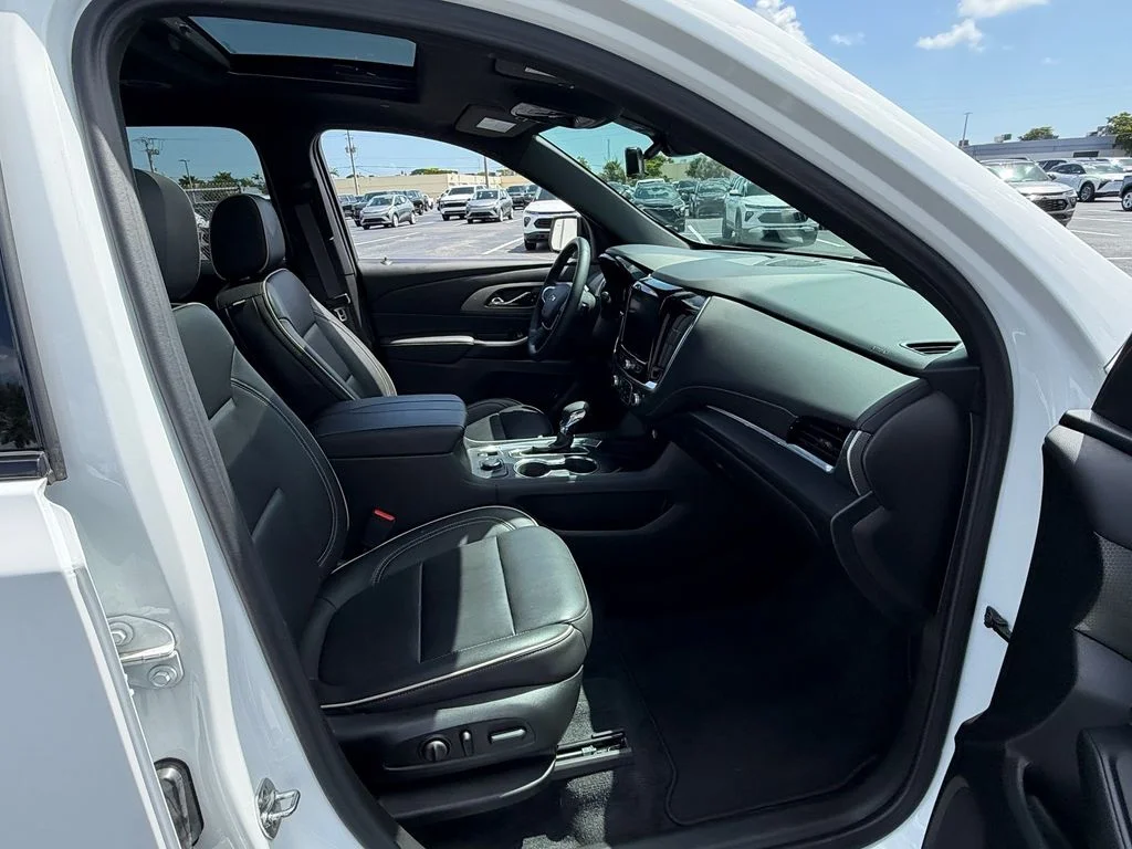 Used 2023 White Chevrolet Premier image 19