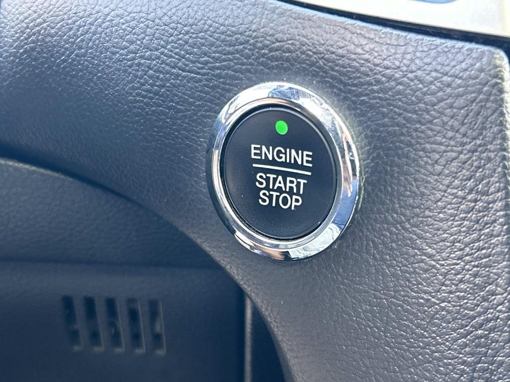 Used 2016 Ingot Silver Ford SEL image 33