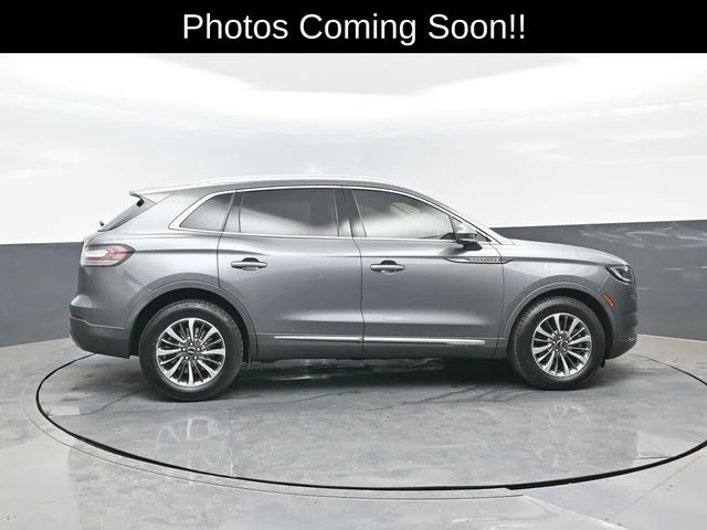 Used 2022 Gray Metallic Lincoln Reserve image 35