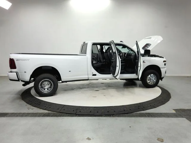 New 2026 Bright White Clear-Coat Exterior Paint RAM Laramie image 17