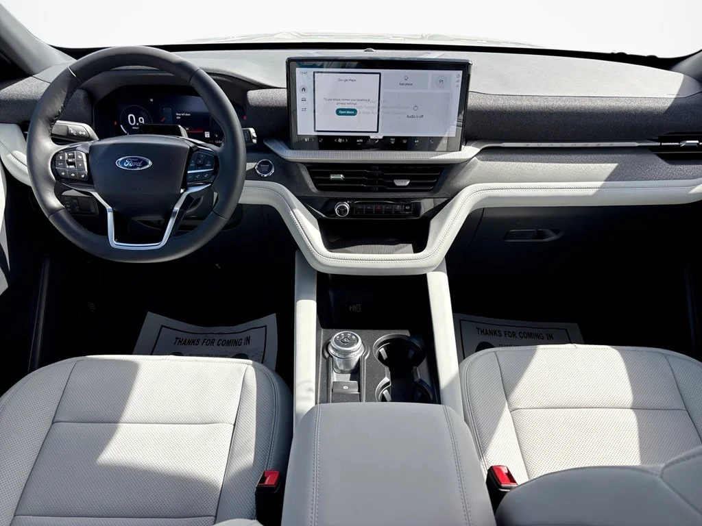 New 2027 Avalanche Gray Ford Platinum™ image 22