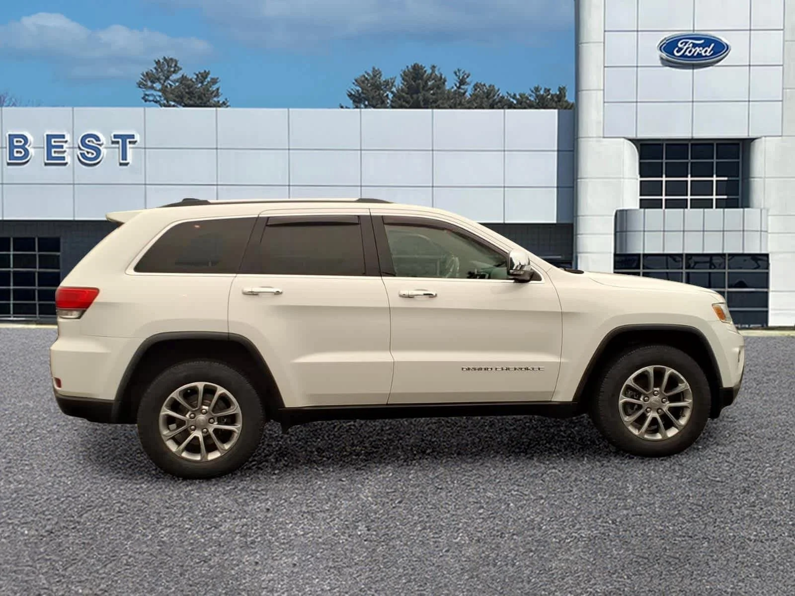Used 2016 Bright White Clearcoat Jeep Limited image 8