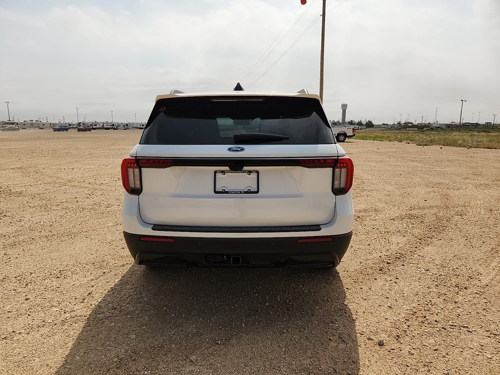 New 2026 Star White Metallic Tri-Coat Ford ST-Line image 6