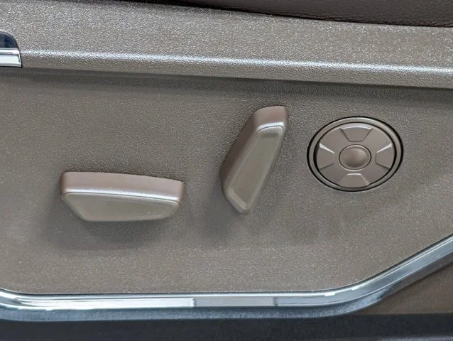 New 2026 Glacier Gray Metallic Tri-Coat Ford F-350® King Ranch® image 58