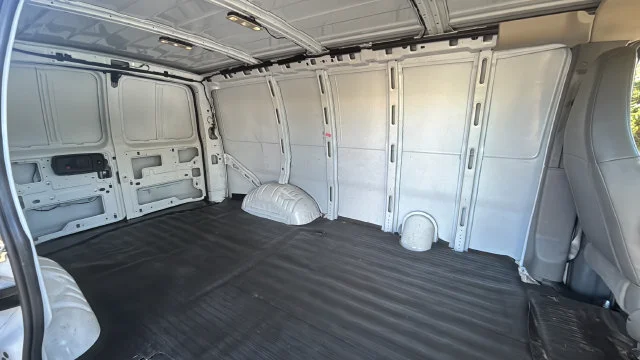 Used 2025 White Chevrolet Work Van image 37