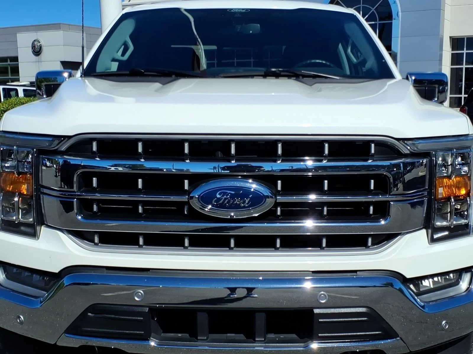 Used 2021 Star White Metallic Tri-Coat Ford LARIAT image 14