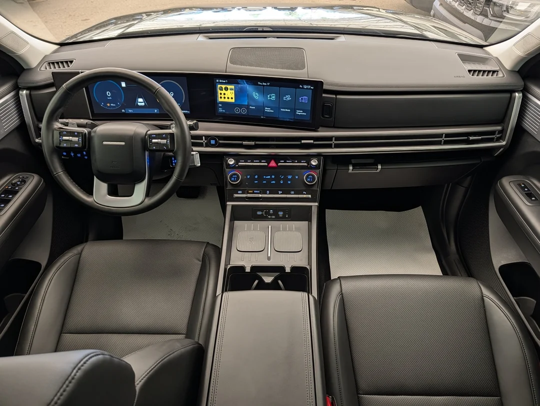 Used 2025 Green Hyundai XRT - - Turbo I-4 - AWD - All-Terrain Tires - Sunroof - Roof Rails & More! image 25