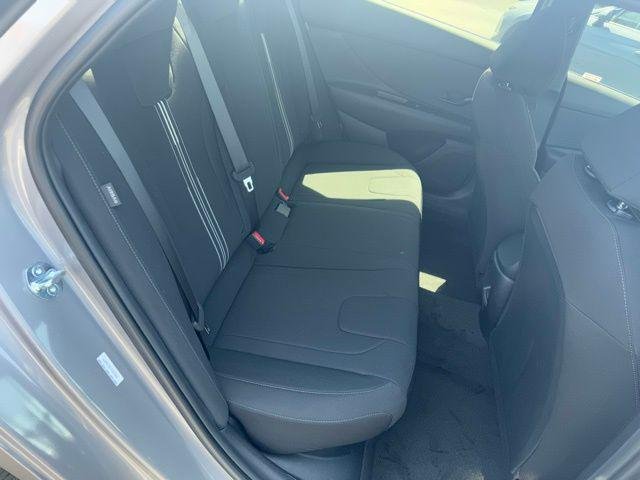 2025 Hyundai Elantra Blue - Photo 55