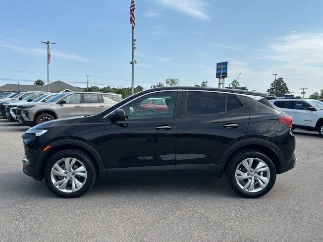 Used 2025 Ebony Twilight Metallic Buick Preferred image 8