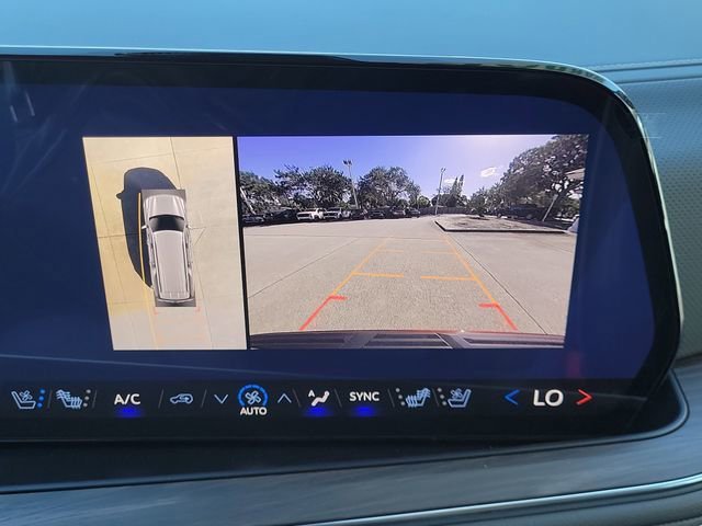 2026 Chevrolet Suburban Premier - Photo 16