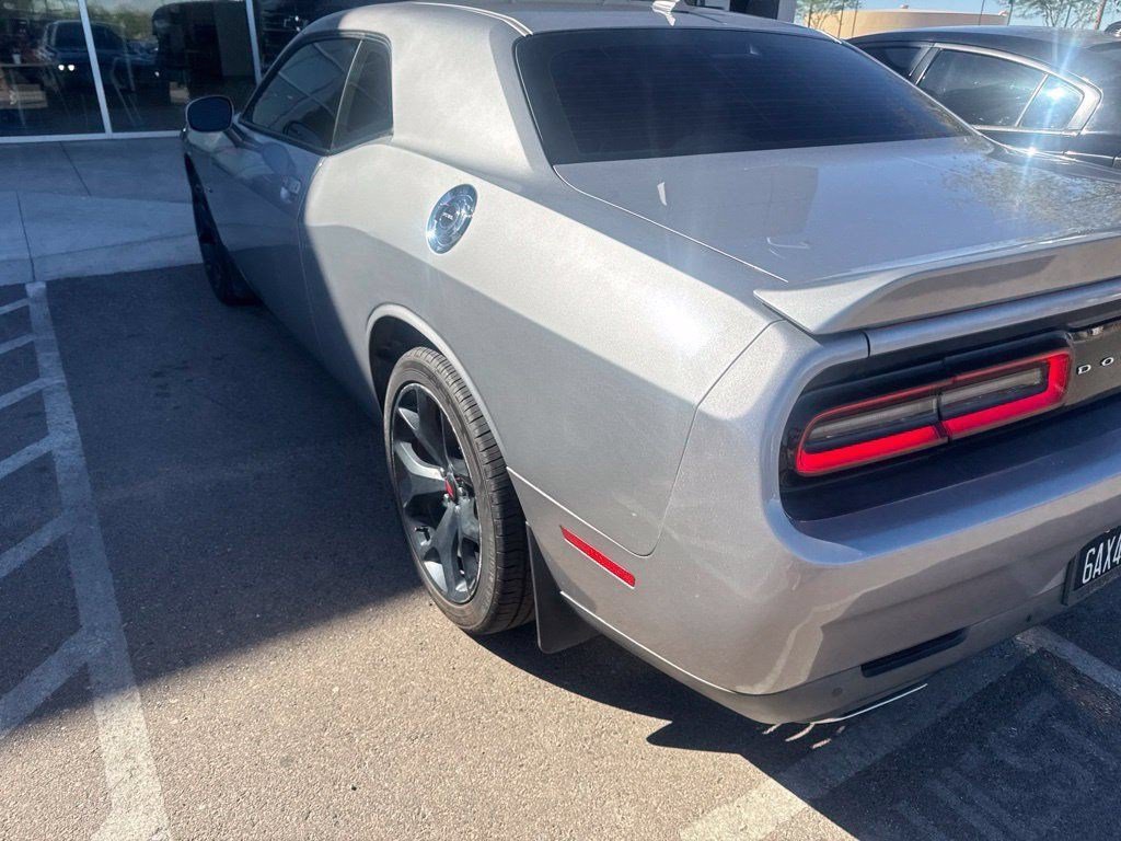 Used 2015 Billet Silver Metallic Clearcoat Dodge R/T Plus image 3