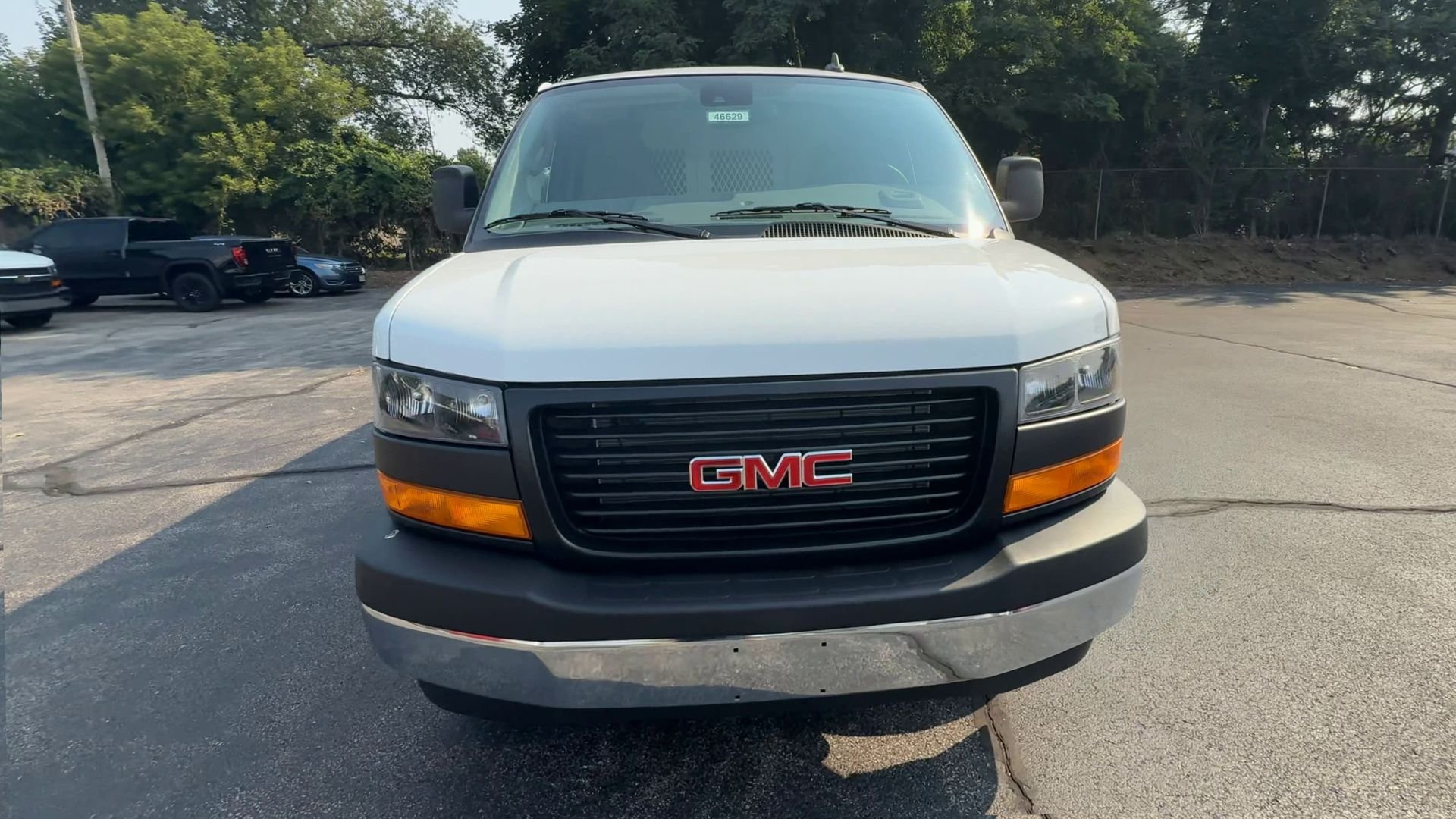 2025 GMC Savana Cargo Work Van - Photo 3