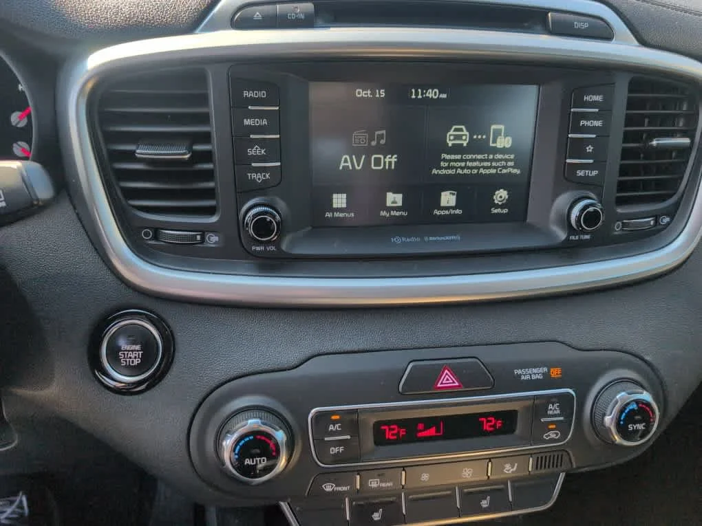 Used 2019 Snow White Pearl Kia EX V6 image 10