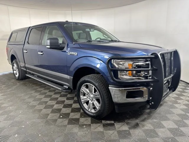 Used 2018 Blue Ford XLT image 1
