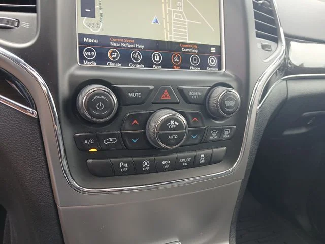 Used 2018 Black Jeep Trailhawk image 27