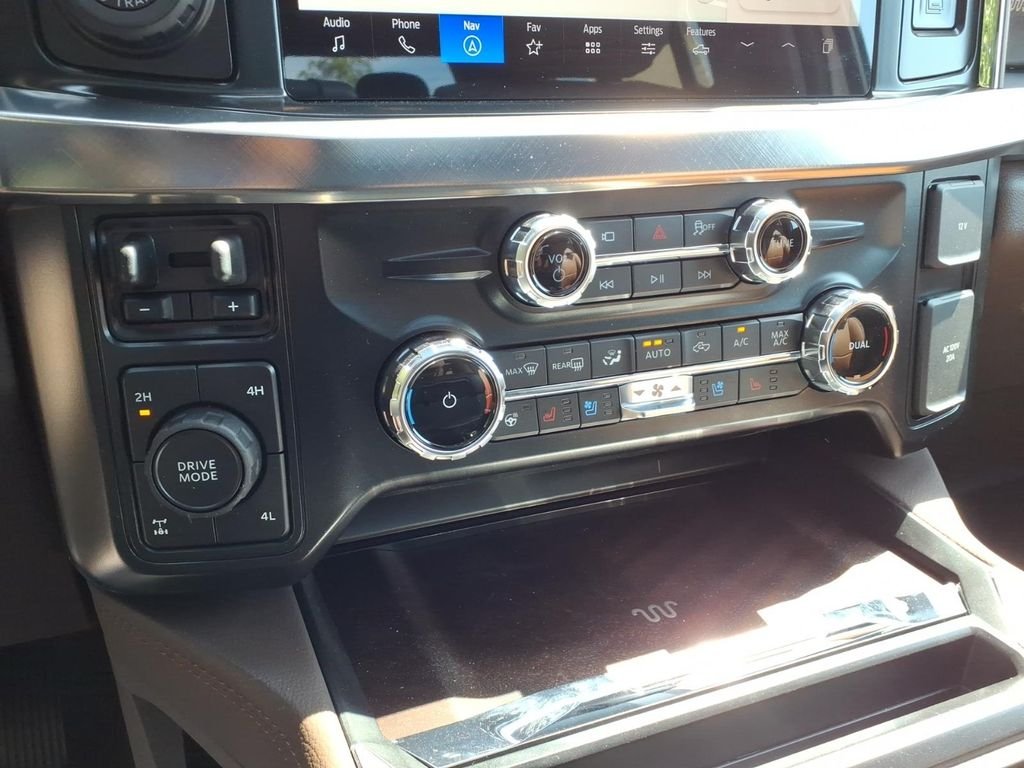 New 2026 Star White Metallic Tri-Coat Ford F-250® King Ranch® image 23