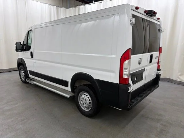 Used 2025 White Ram Base image 4