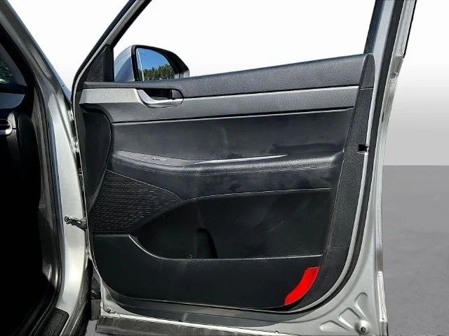 Used 2024 Silver Hyundai SEL image 31