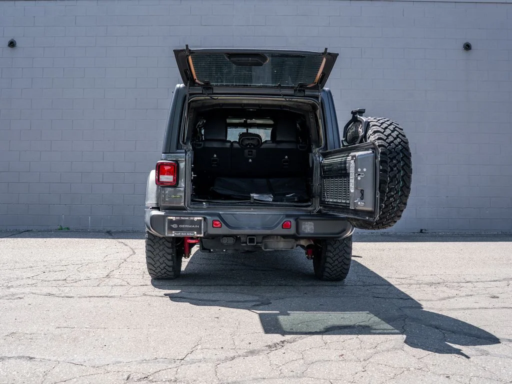 Used 2021 Gray Jeep Unlimited Rubicon image 14