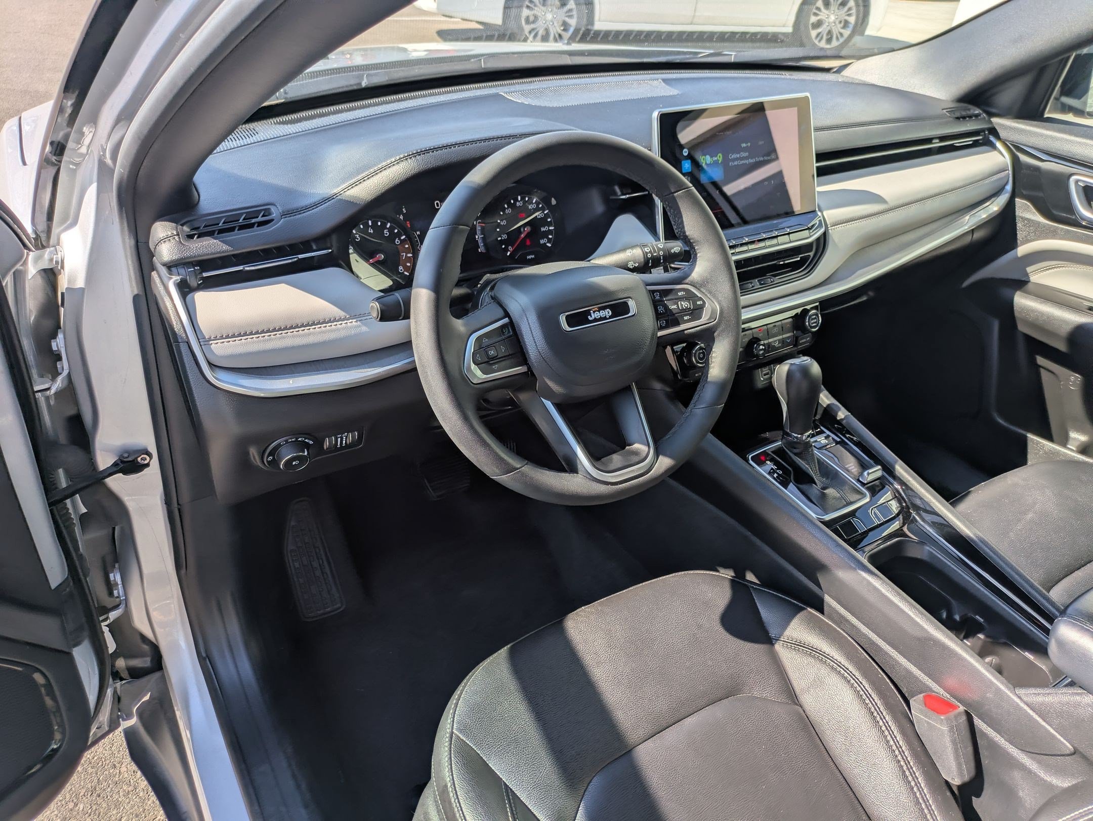 2025 Jeep Compass Limited - Photo 15