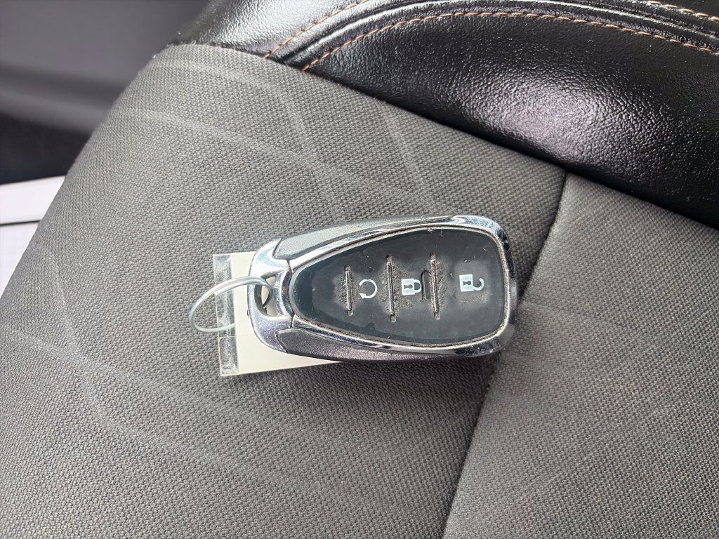Used 2020 Silver Chevrolet LT image 28