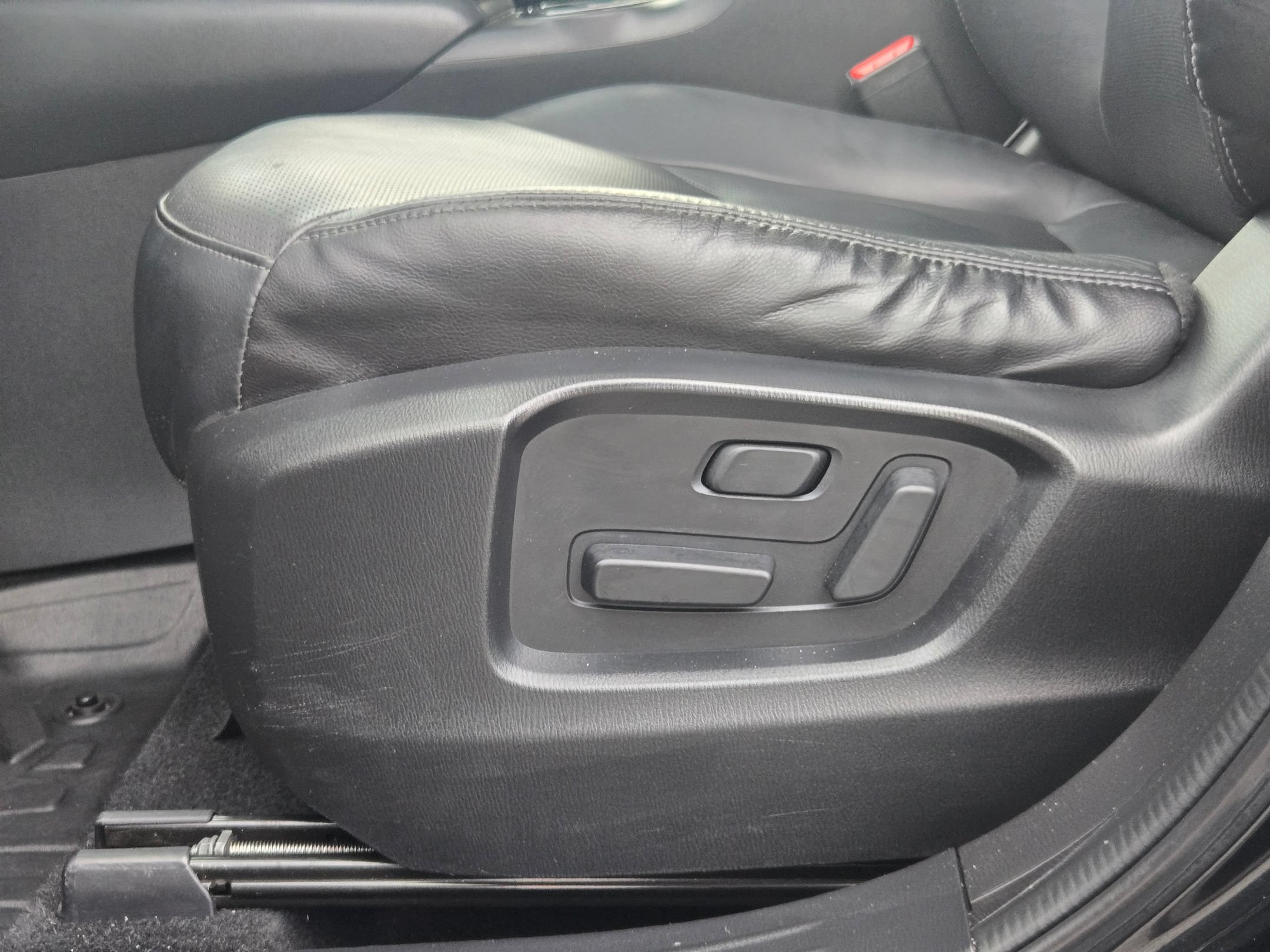 Used 2021 Jet Black Mica Mazda Touring image 23