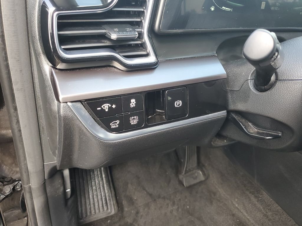 Used 2023 Fusion Black Kia EX image 11