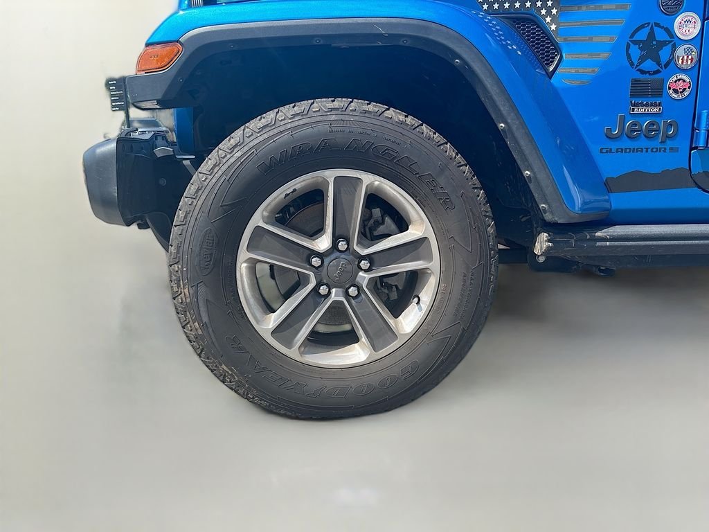 Used 2023 Blue Jeep Sport S image 11