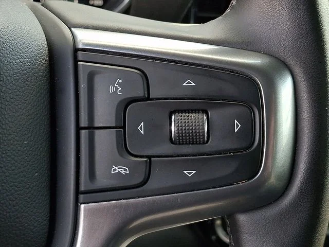 Used 2025 Black Chevrolet LT image 22