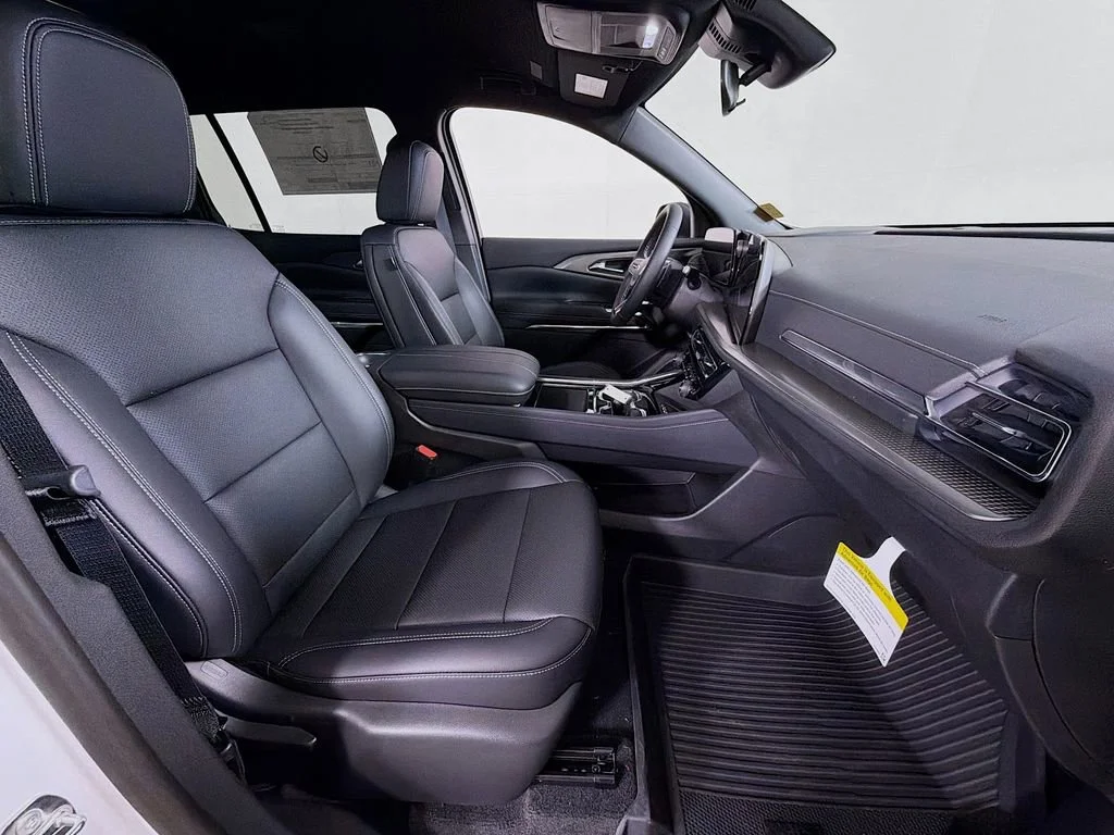 2026 Chevrolet Traverse LT - Photo 22