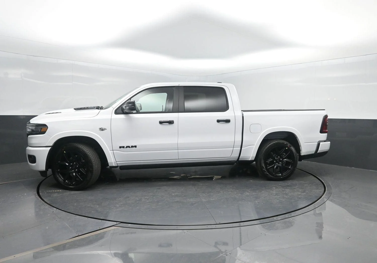 New 2026 Bright White Clear-Coat Exterior Paint RAM Laramie image 1