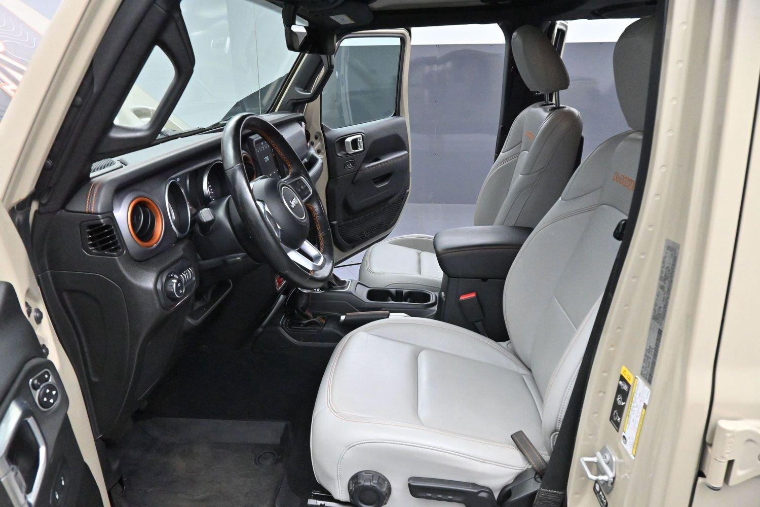 Used 2022 Limited Edition Gobi Clearcoat Jeep Mojave image 12