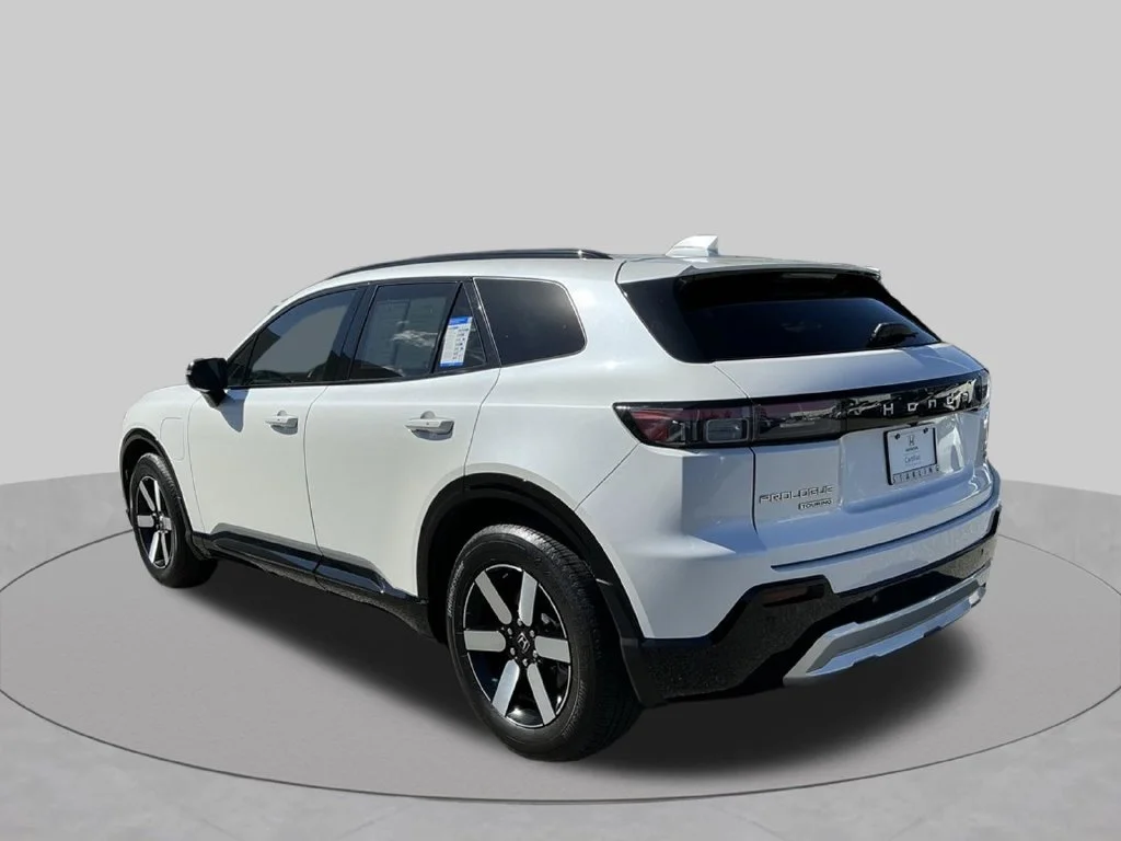 Used 2024  Honda Touring image 4