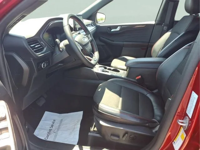Used 2025  Ford ST-Line Select image 19