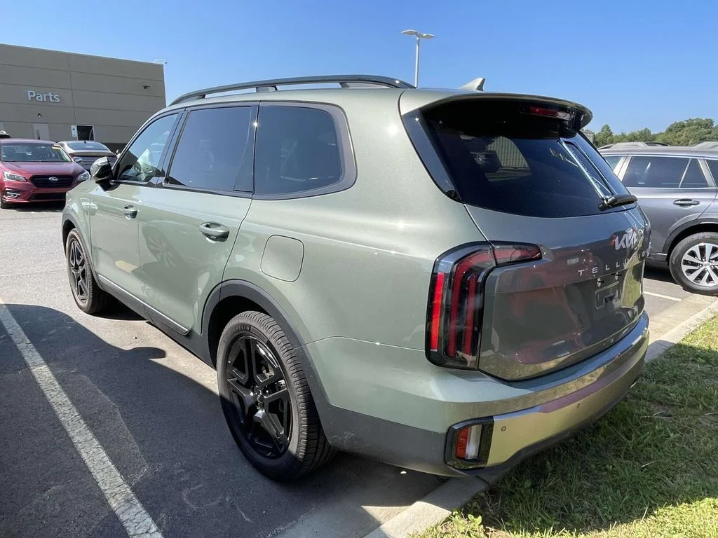 Used 2023 Jungle Green Kia SX Prestige X-Line image 3