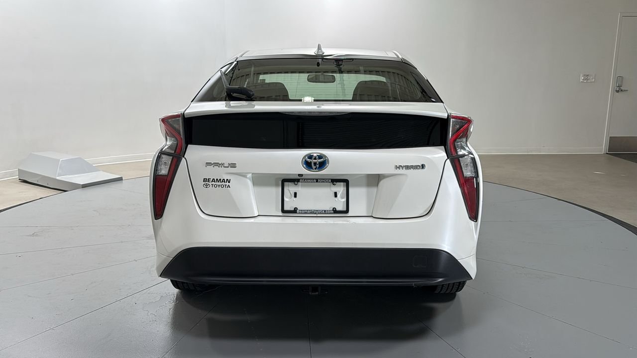 Used 2016 White Toyota Four image 4