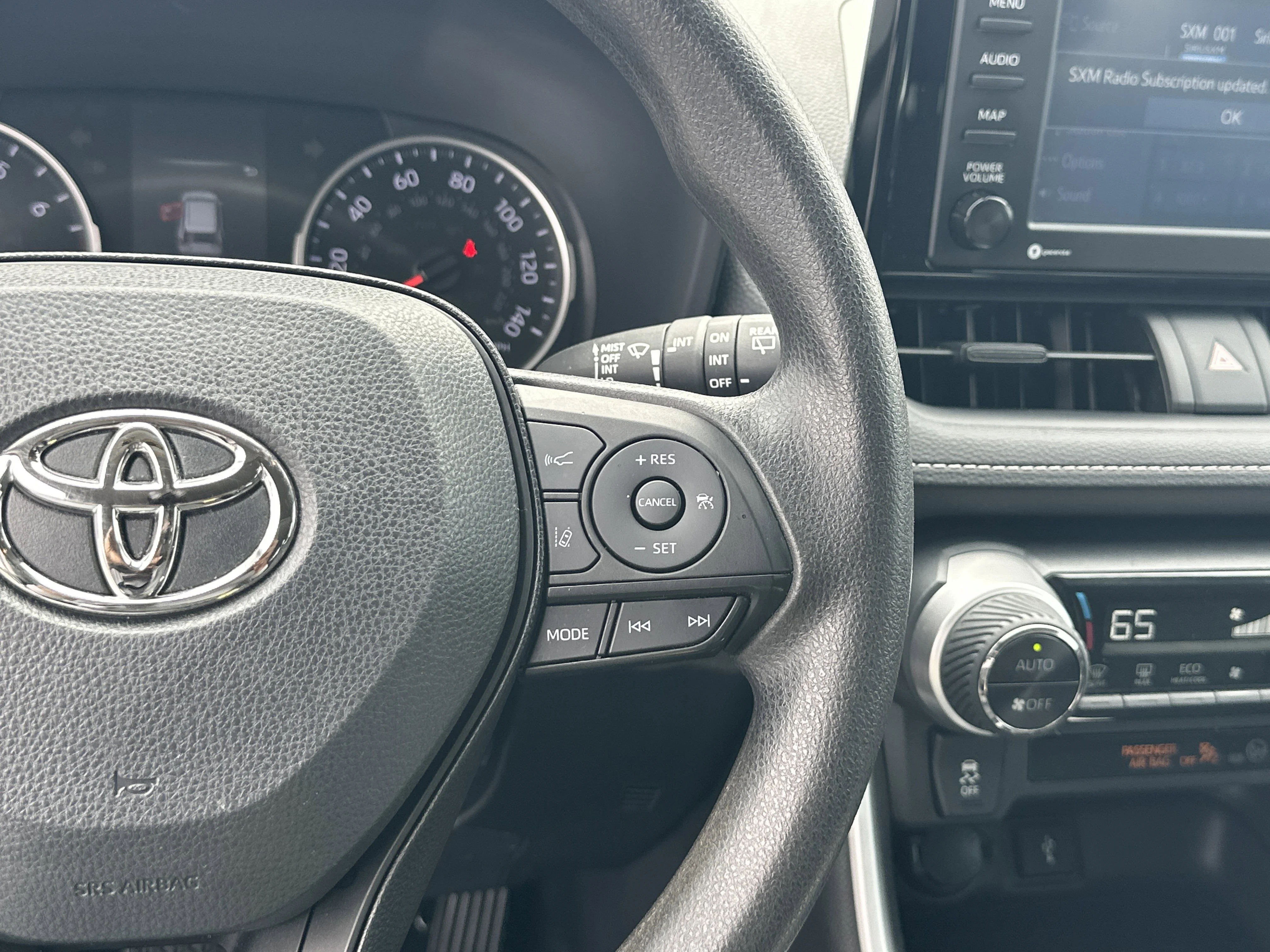 Used 2020 Silver Sky Metallic Toyota XLE image 29