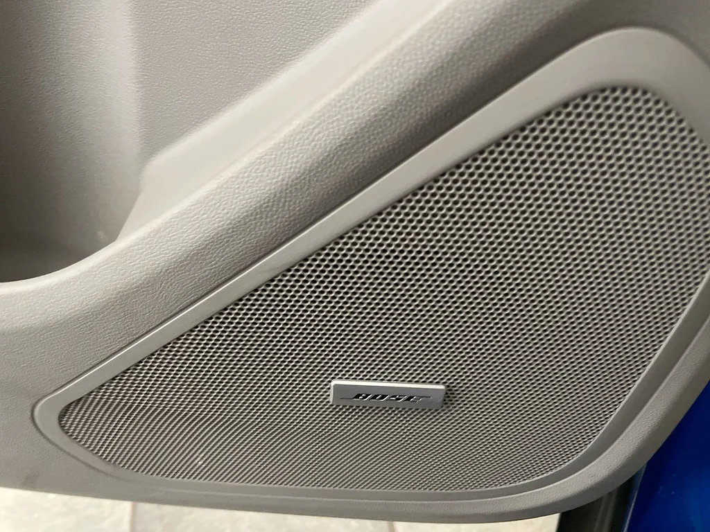 Used 2020 Kinetic Blue Metallic Chevrolet Premier image 22