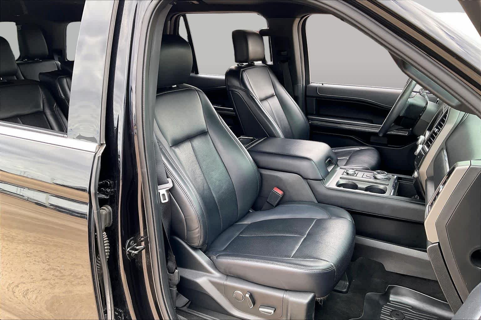 Used 2019 Agate Black Metallic Ford XLT image 7