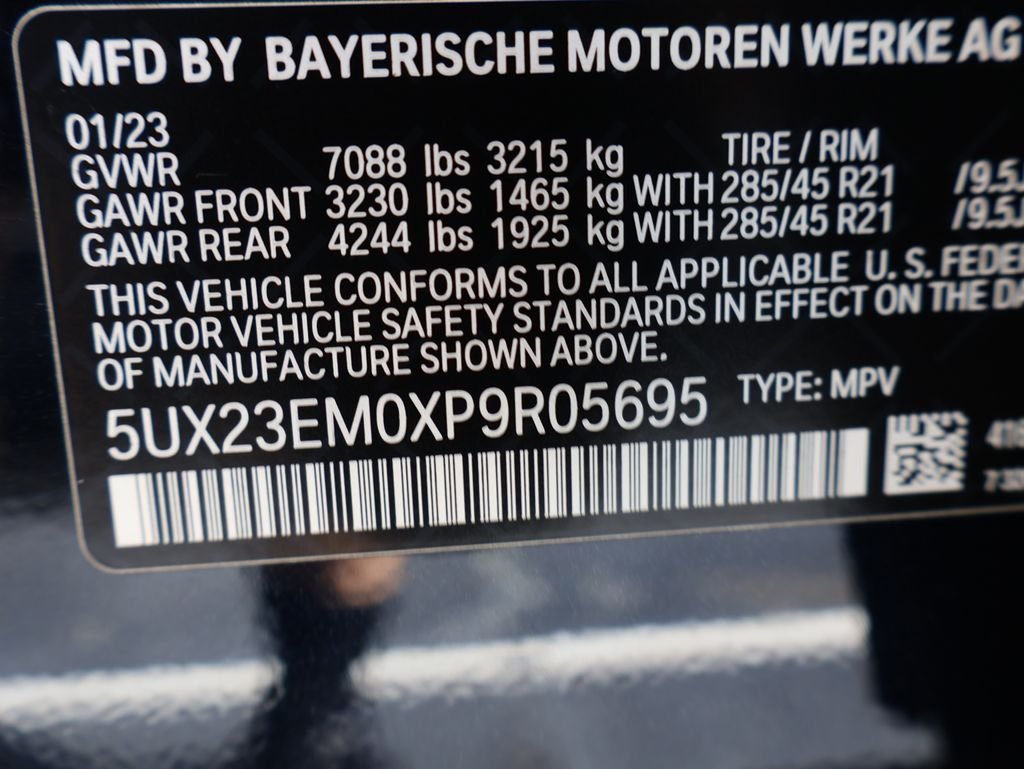 Used 2023 Carbon Black Metallic BMW xDrive40i image 108